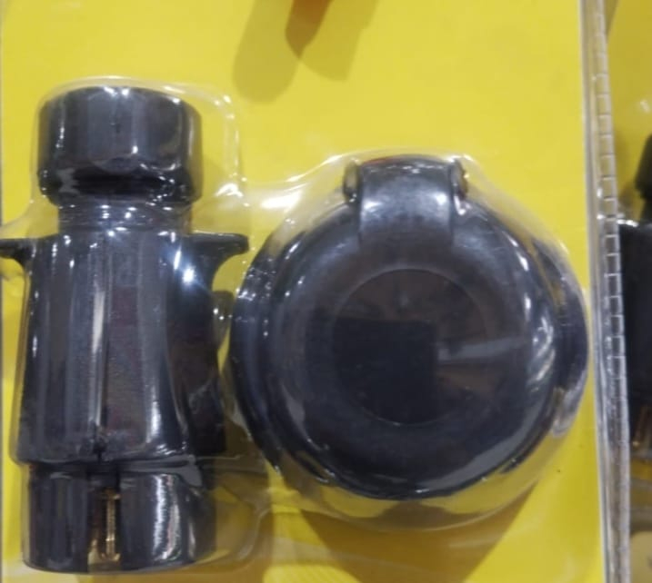 Conector de Remolque de 7 pines.