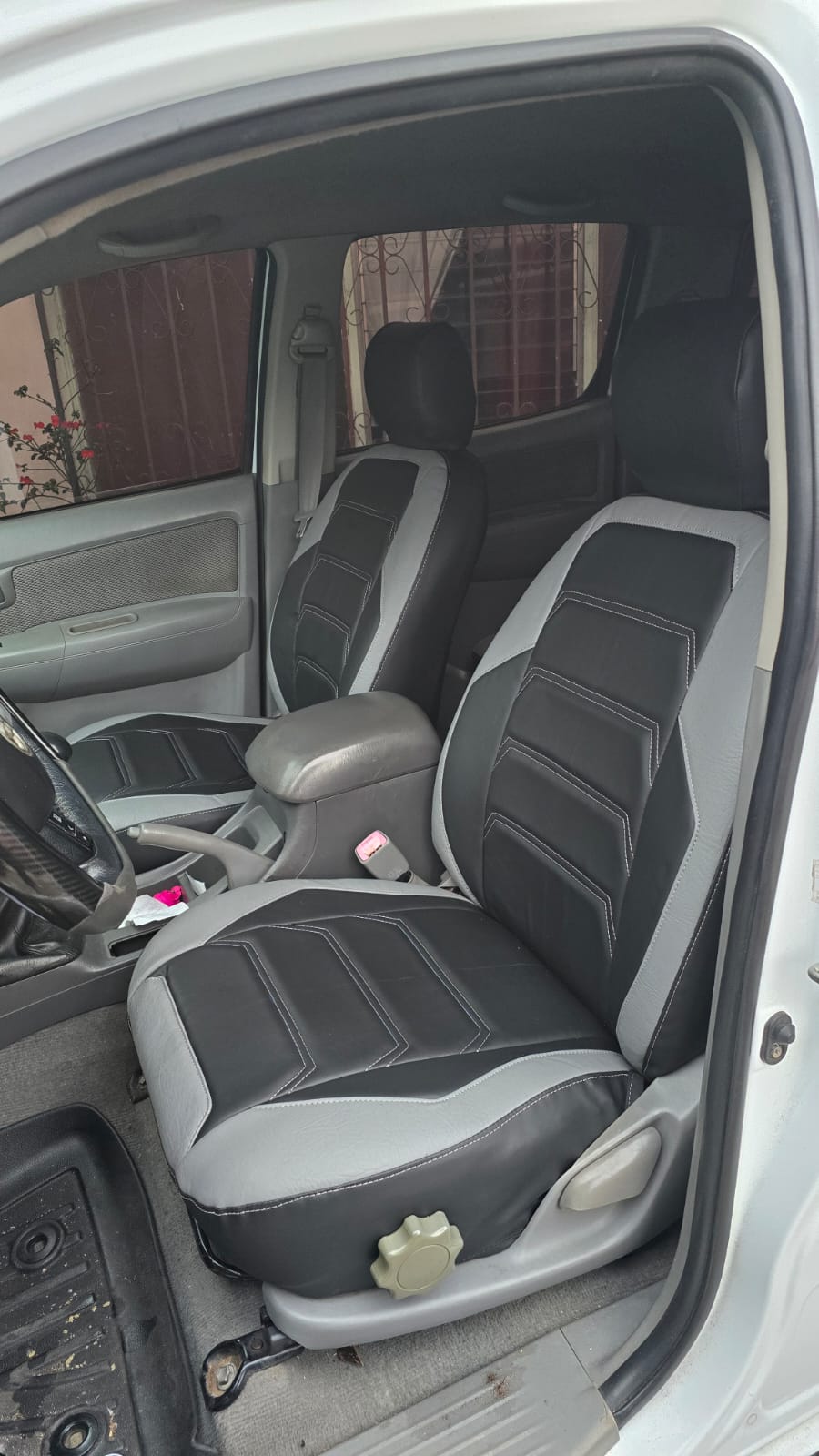 Hilux Vigo 2005-2015 cobertores para asientos 5 pasajeros Vinil Náutico personalizado