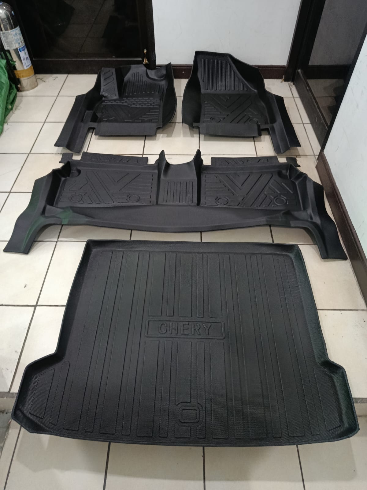 Omoda 5 2022-2026, Alfombras de Bandeja, 2 filas y cajuela.